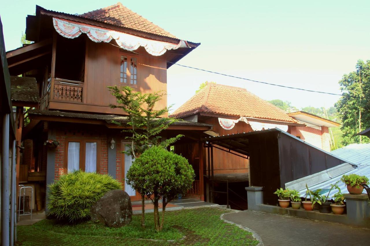 Bantal Guling Villa Лембанг Экстерьер фото